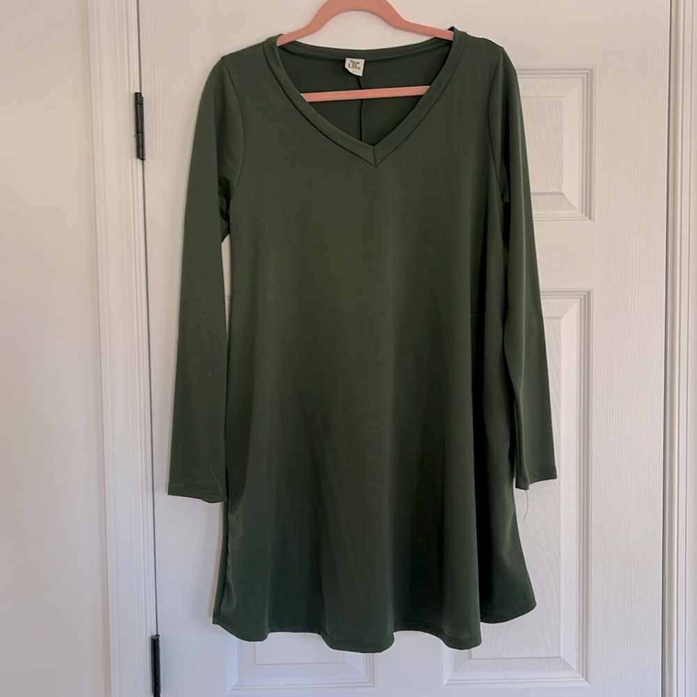 SIL Green Long Sleeve Dress with Pockets